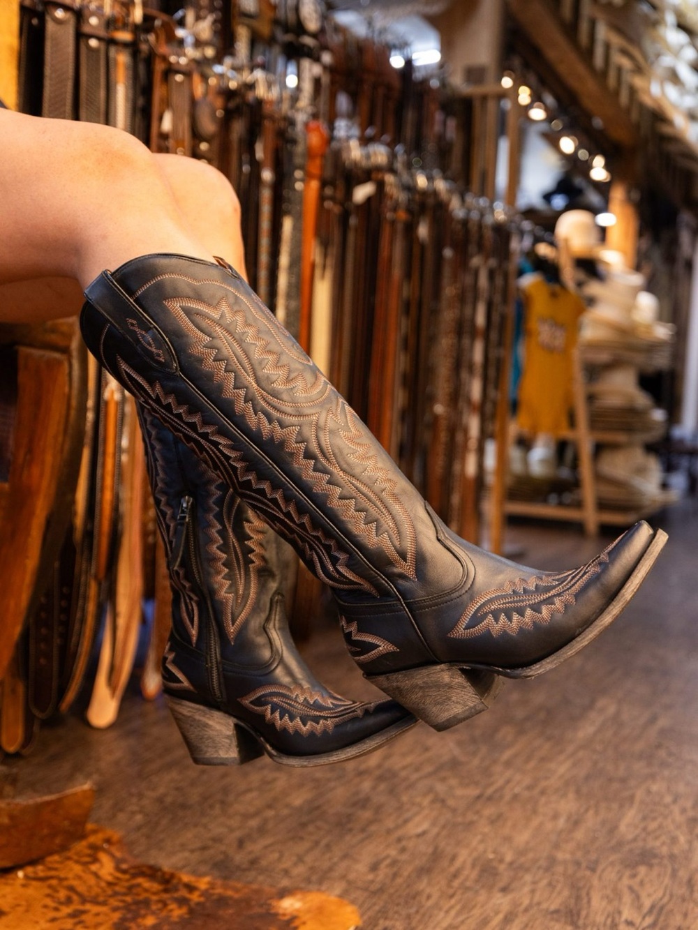 Ariat Women's Casanova X Toe Cowboy Western Boots in Brooklyn Black. Size 7.5C - Picture 8 of 15